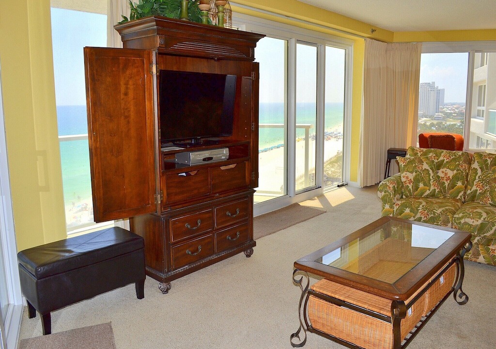 Photo of Livingroom in Sandestin