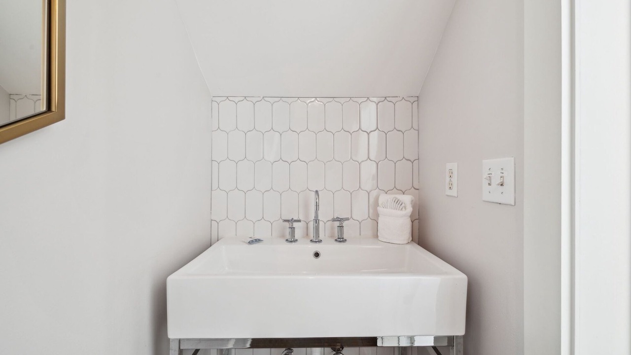 Photo of Bathroom in Forest District