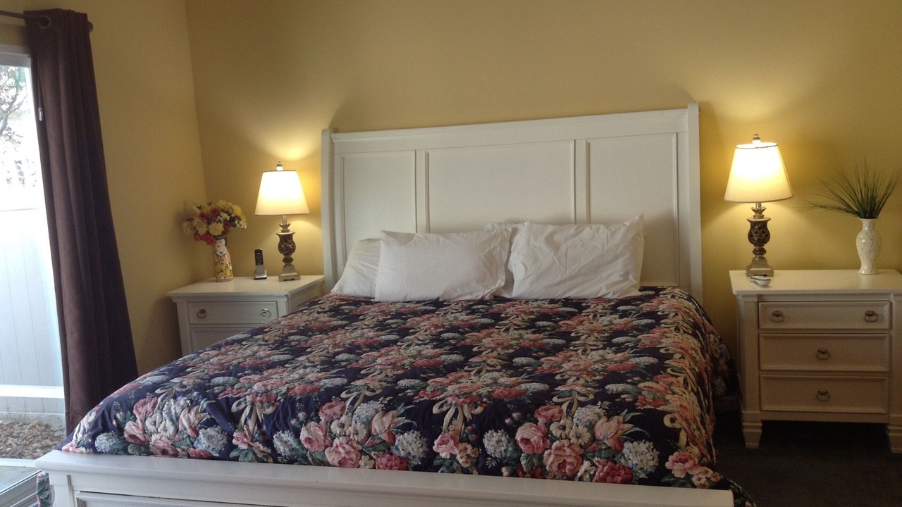 Photo of Bedroom in Mallory Square