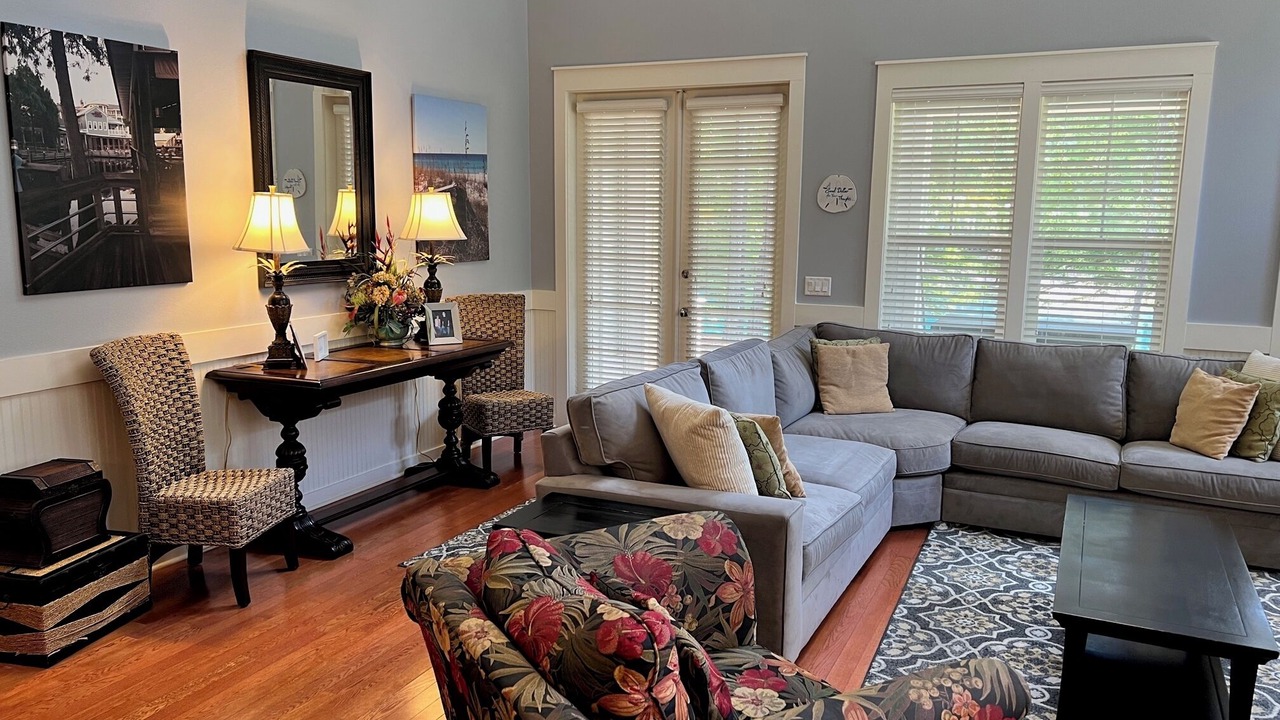 Photo of Livingroom in Laurel Grove