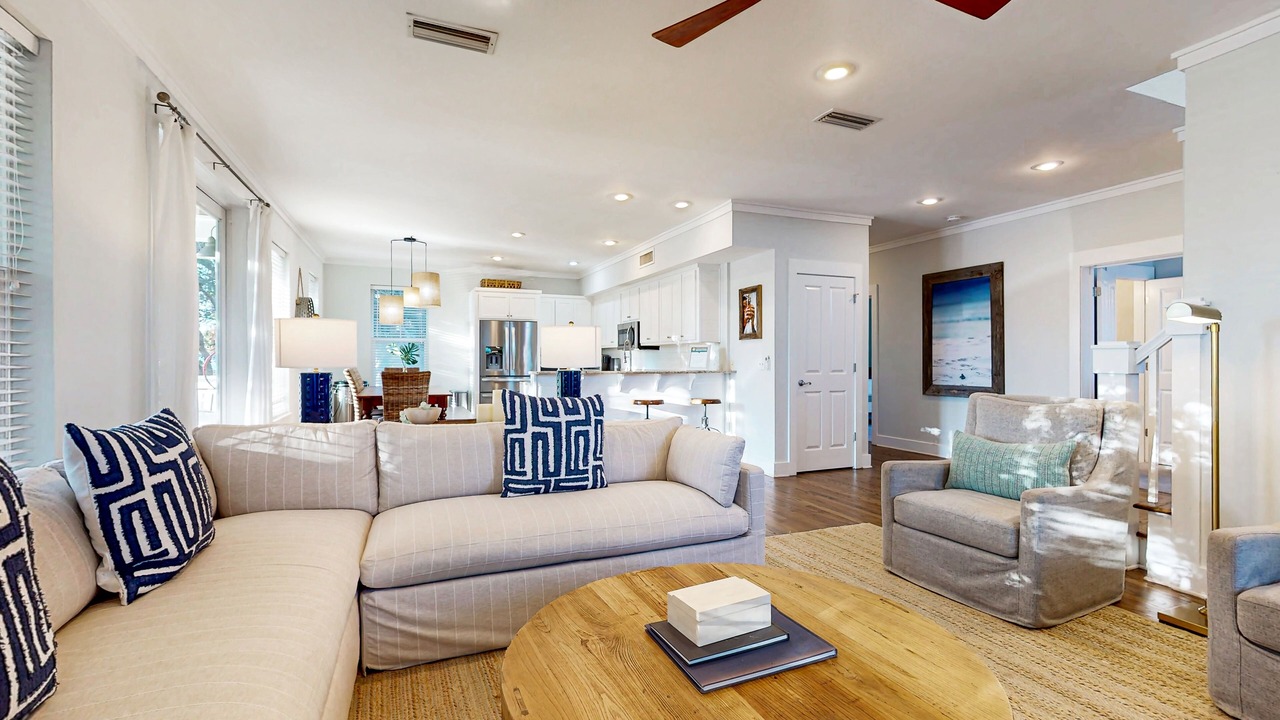 Photo of Livingroom in Dune Allen Beach