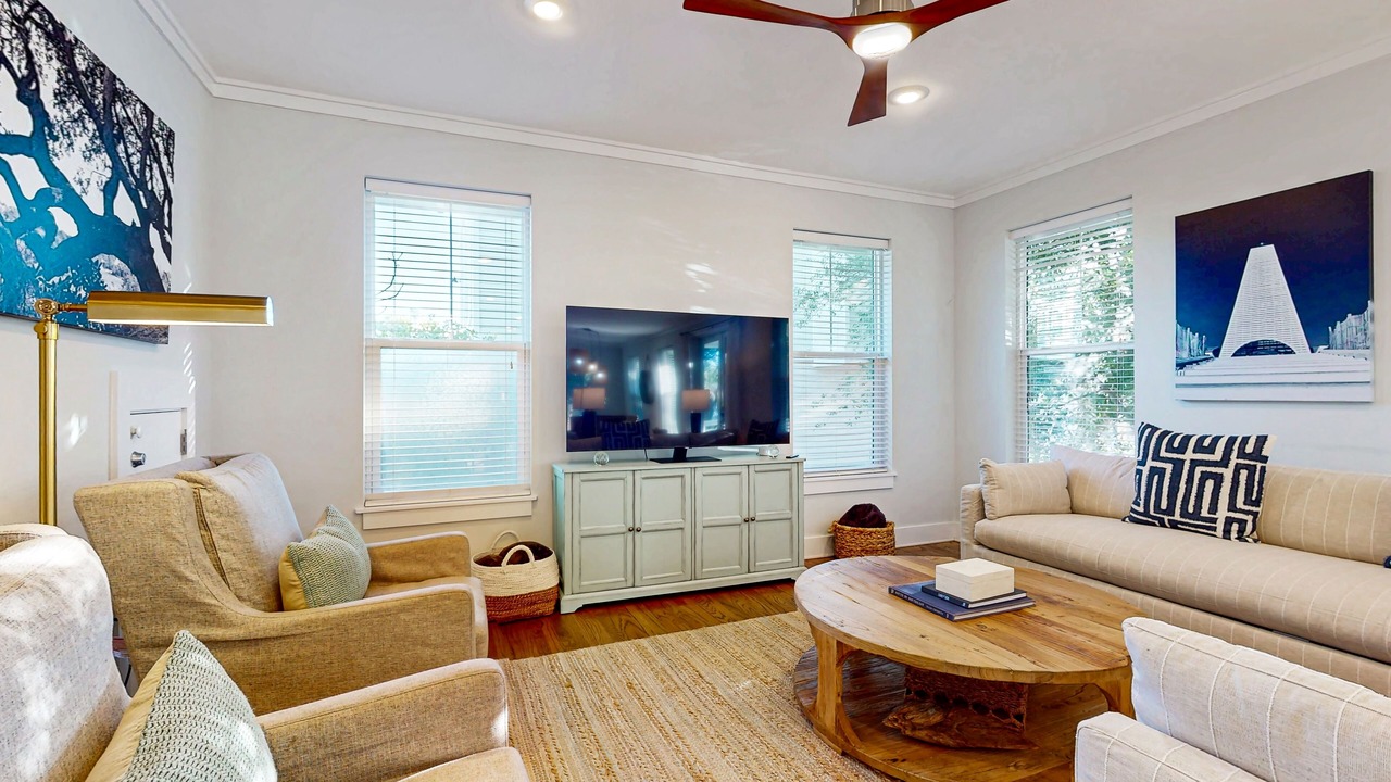 Photo of Livingroom in Dune Allen Beach