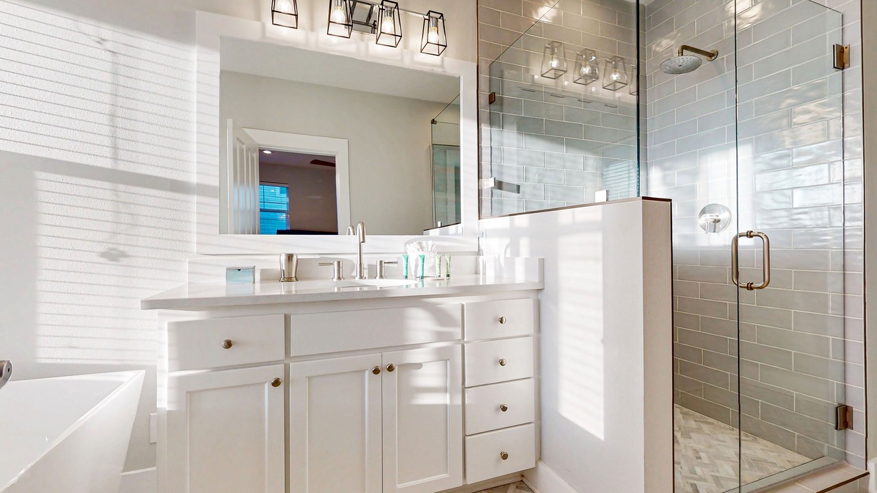 Photo of Bathroom in Dune Allen Beach
