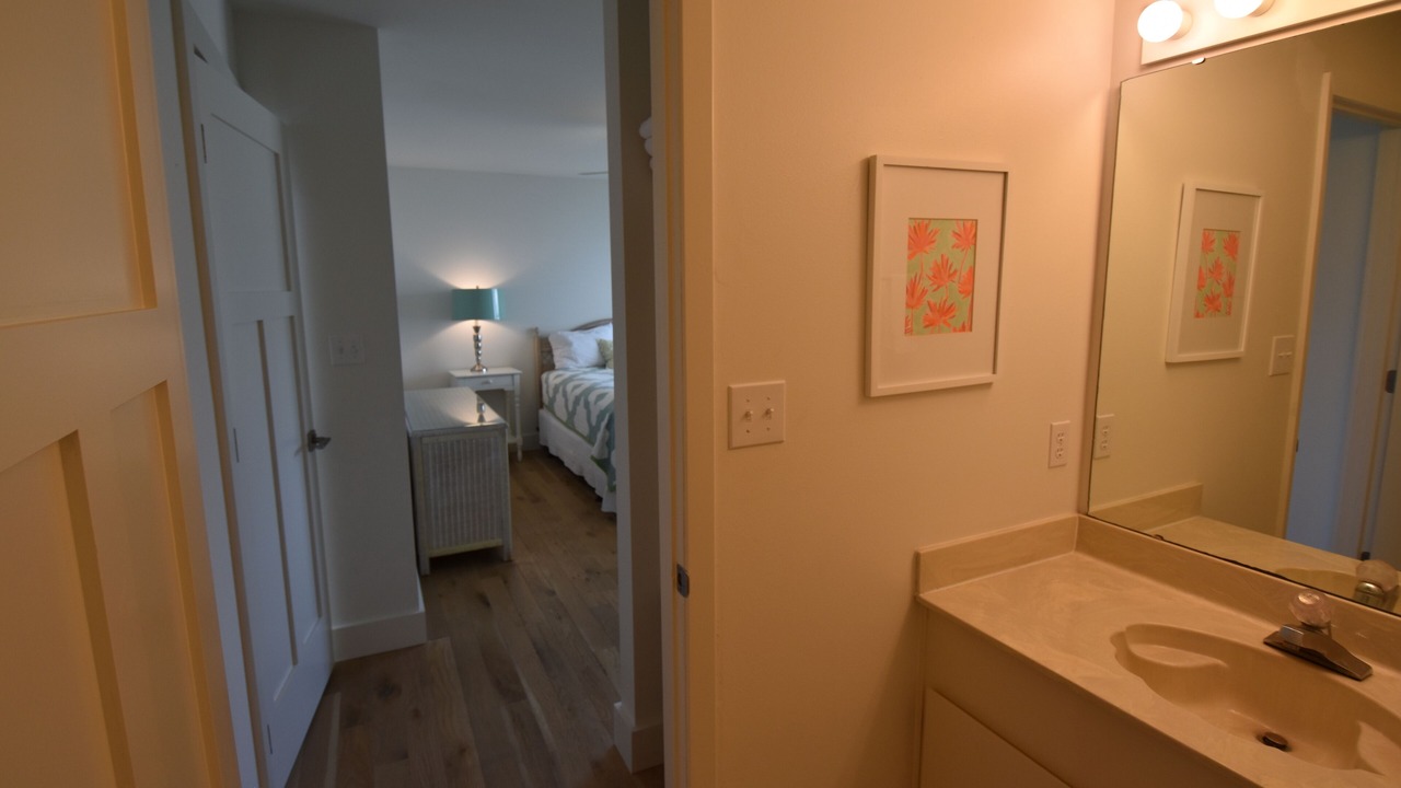 Photo of Bathroom in Gulf Trace