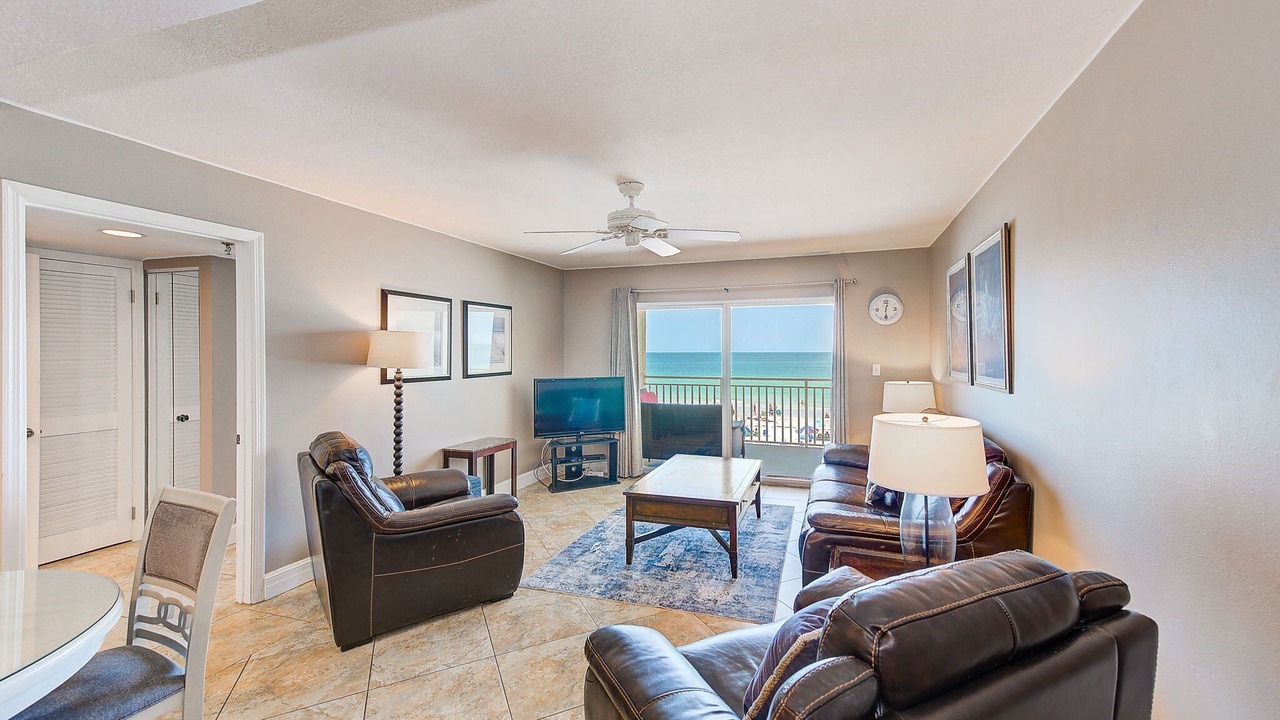 Photo of Livingroom in North Redington Beach