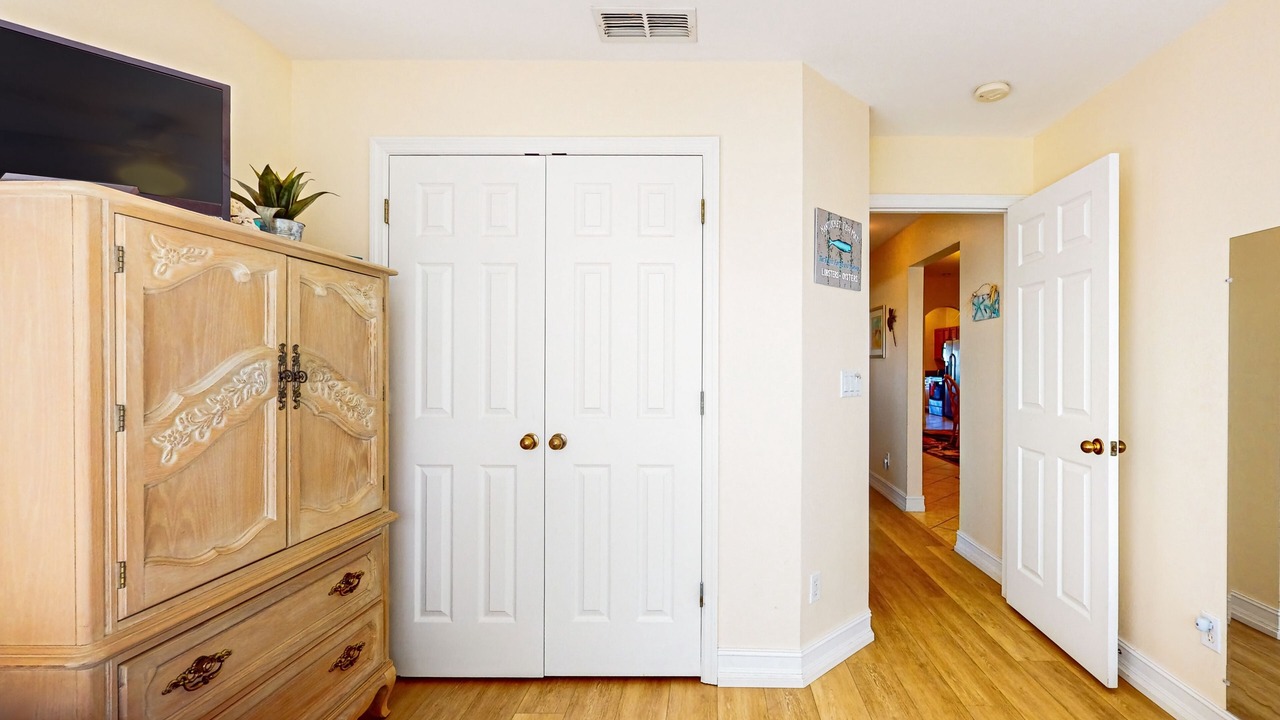 Photo of Bedroom in Beachwalk Isles
