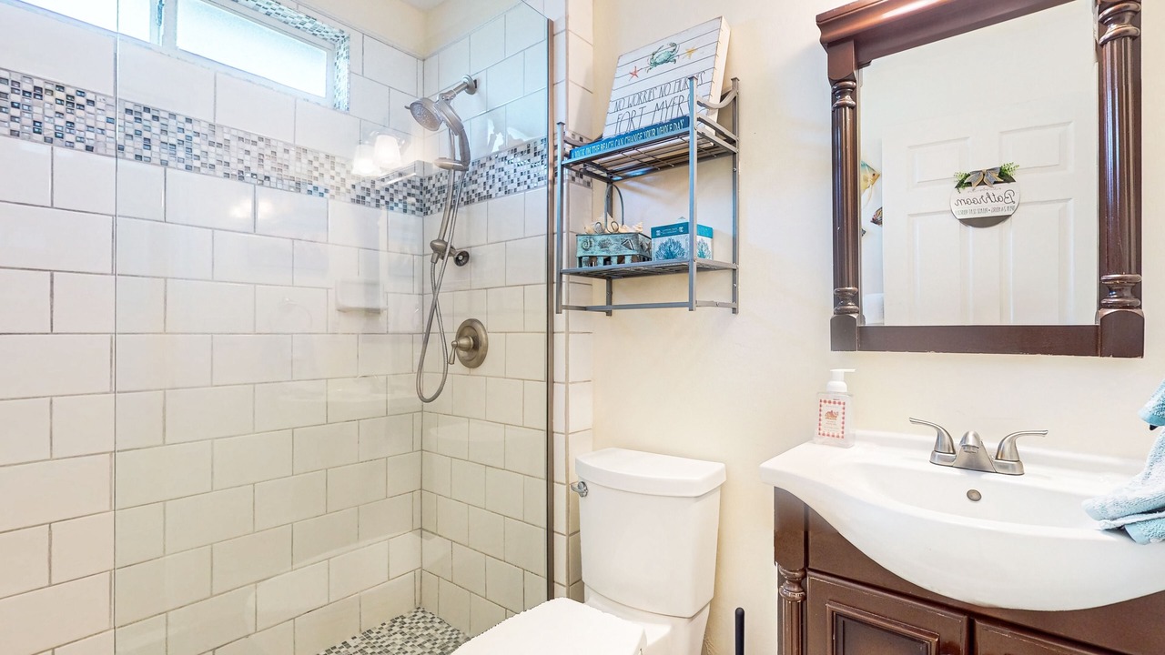 Photo of Bathroom in Beachwalk Isles