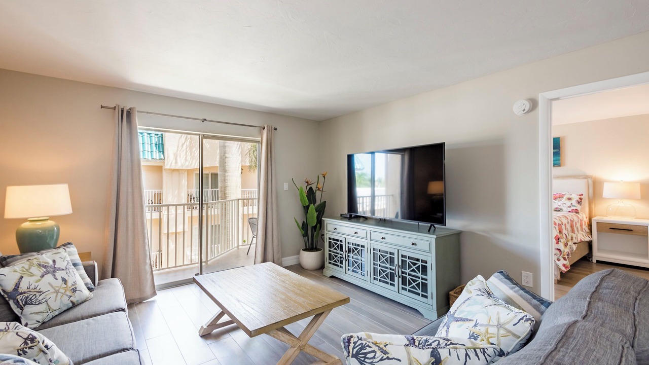 Photo of Livingroom in Siesta Key