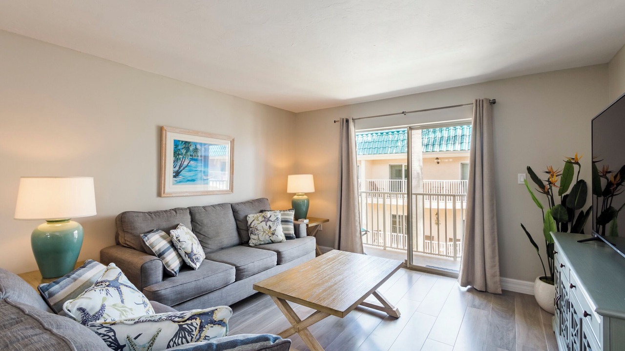 Photo of Livingroom in Siesta Key
