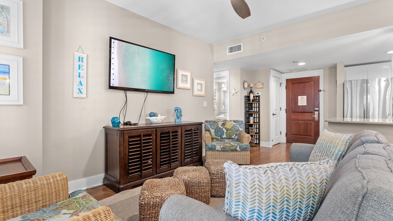 Photo of Livingroom in Baytowne Wharf