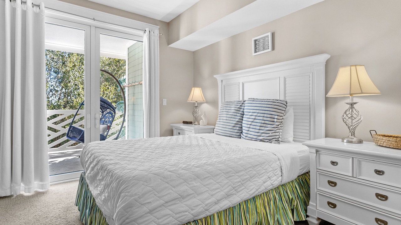 Photo of Bedroom in Baytowne Wharf
