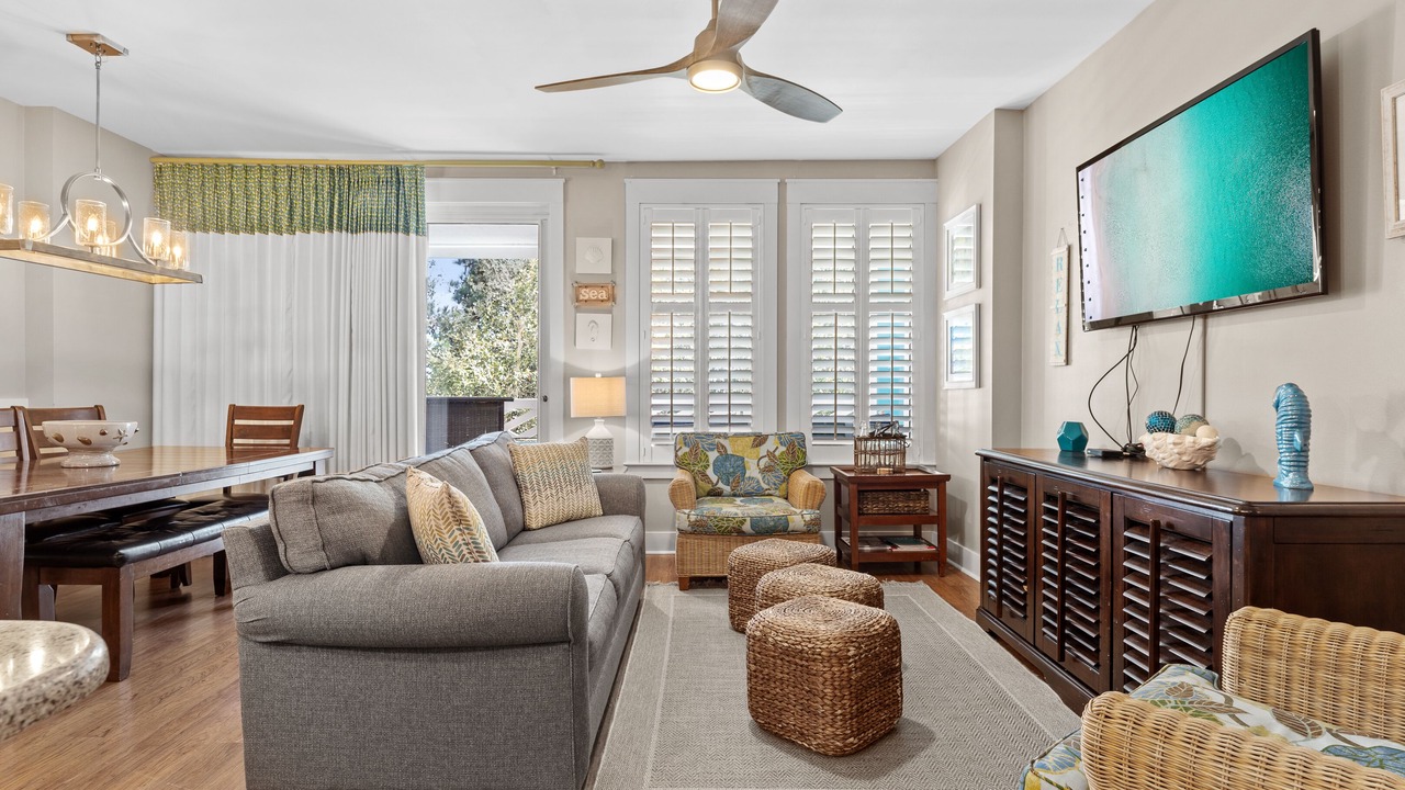 Photo of Livingroom in Baytowne Wharf