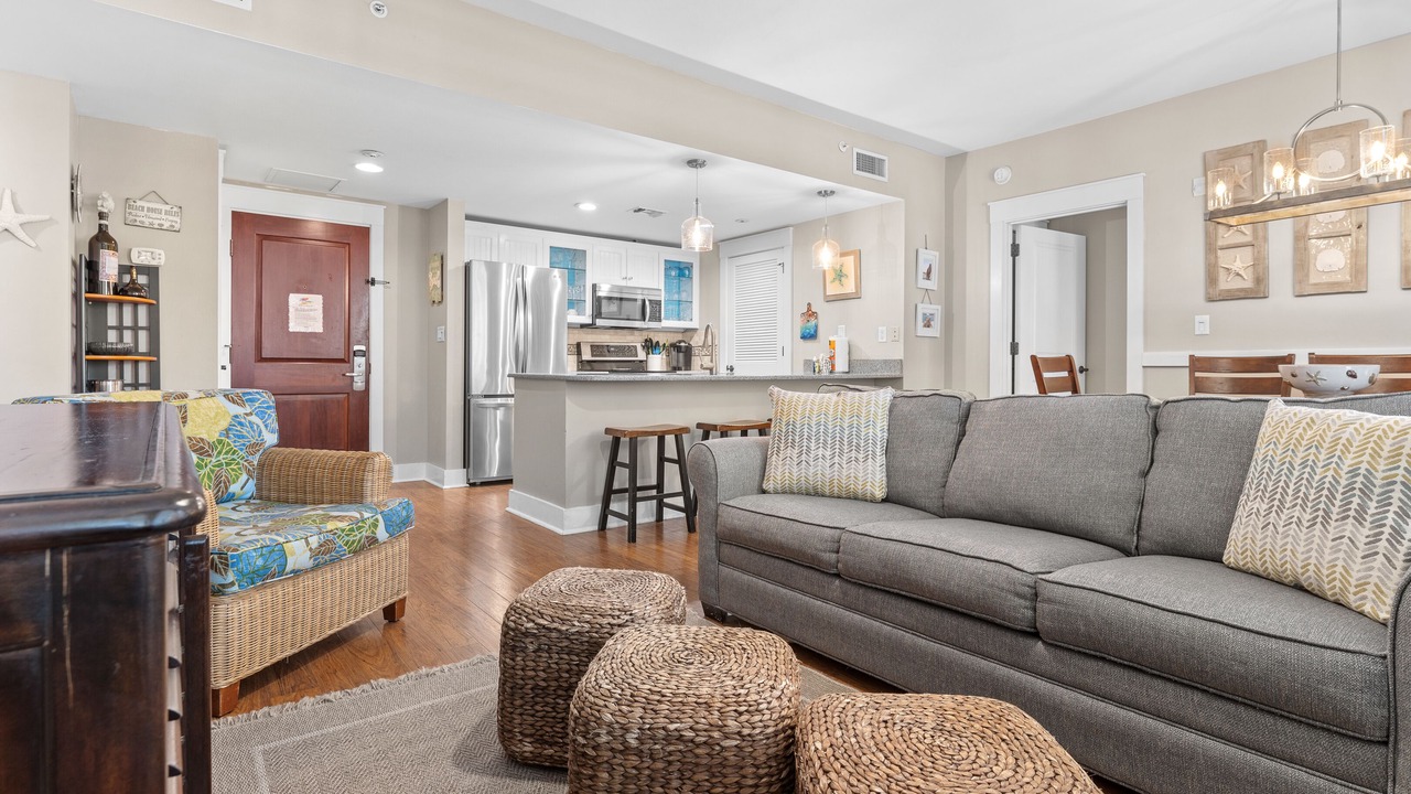 Photo of Livingroom in Baytowne Wharf