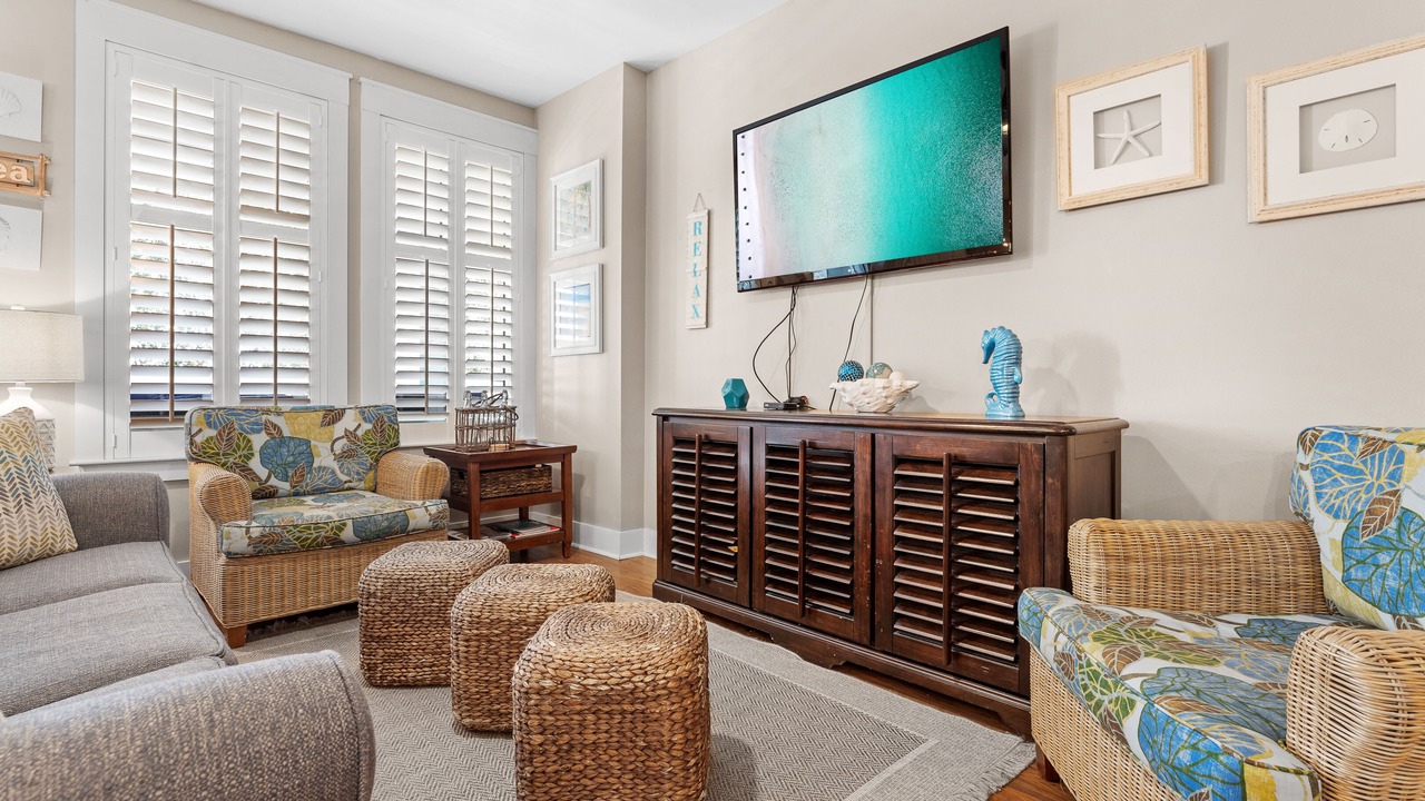 Photo of Livingroom in Baytowne Wharf