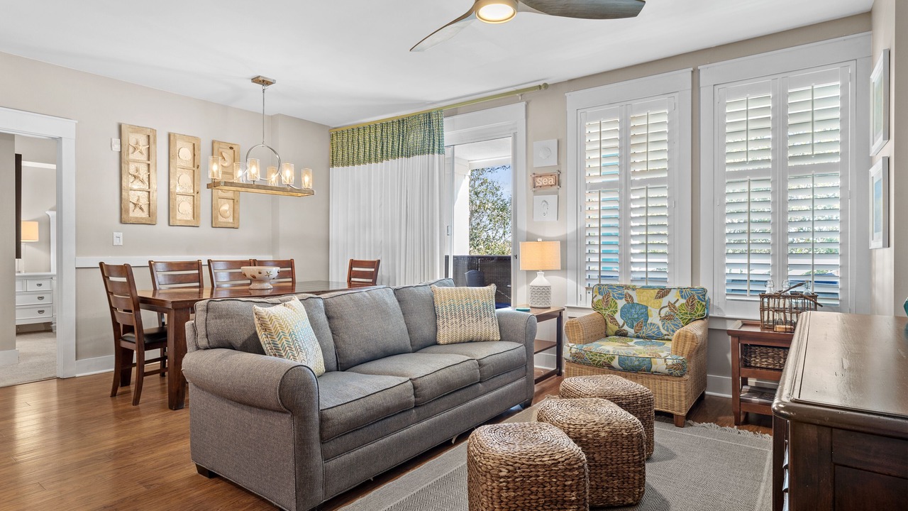 Photo of Livingroom in Baytowne Wharf