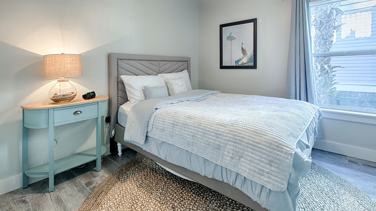 Photo of Bedroom in Dune Allen Beach