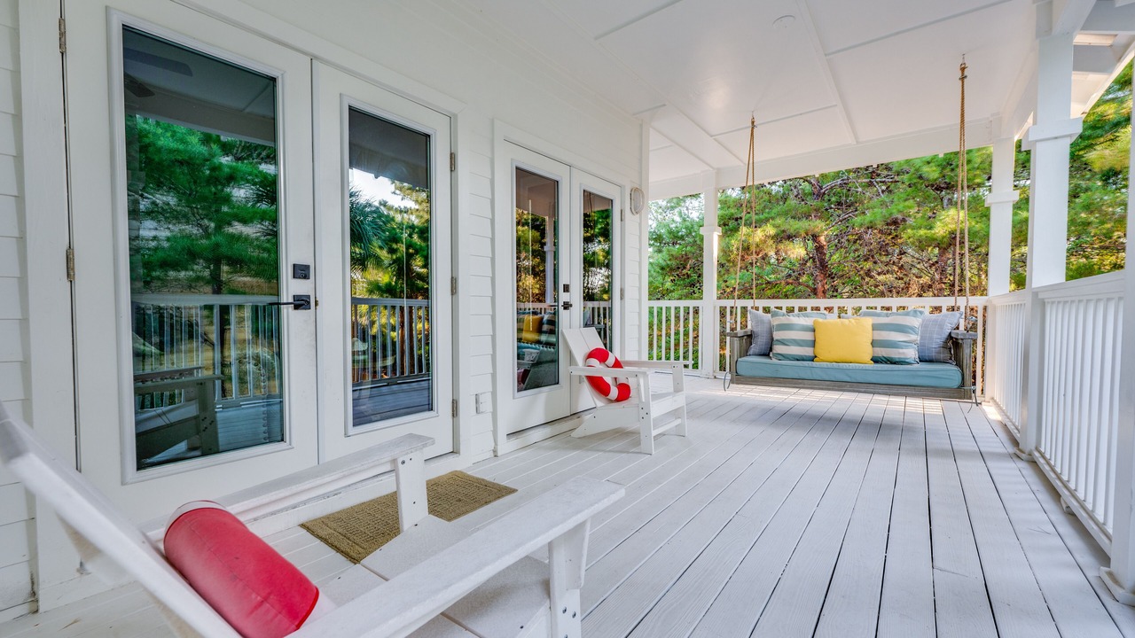Photo of Patio Balcony in Dune Allen Beach