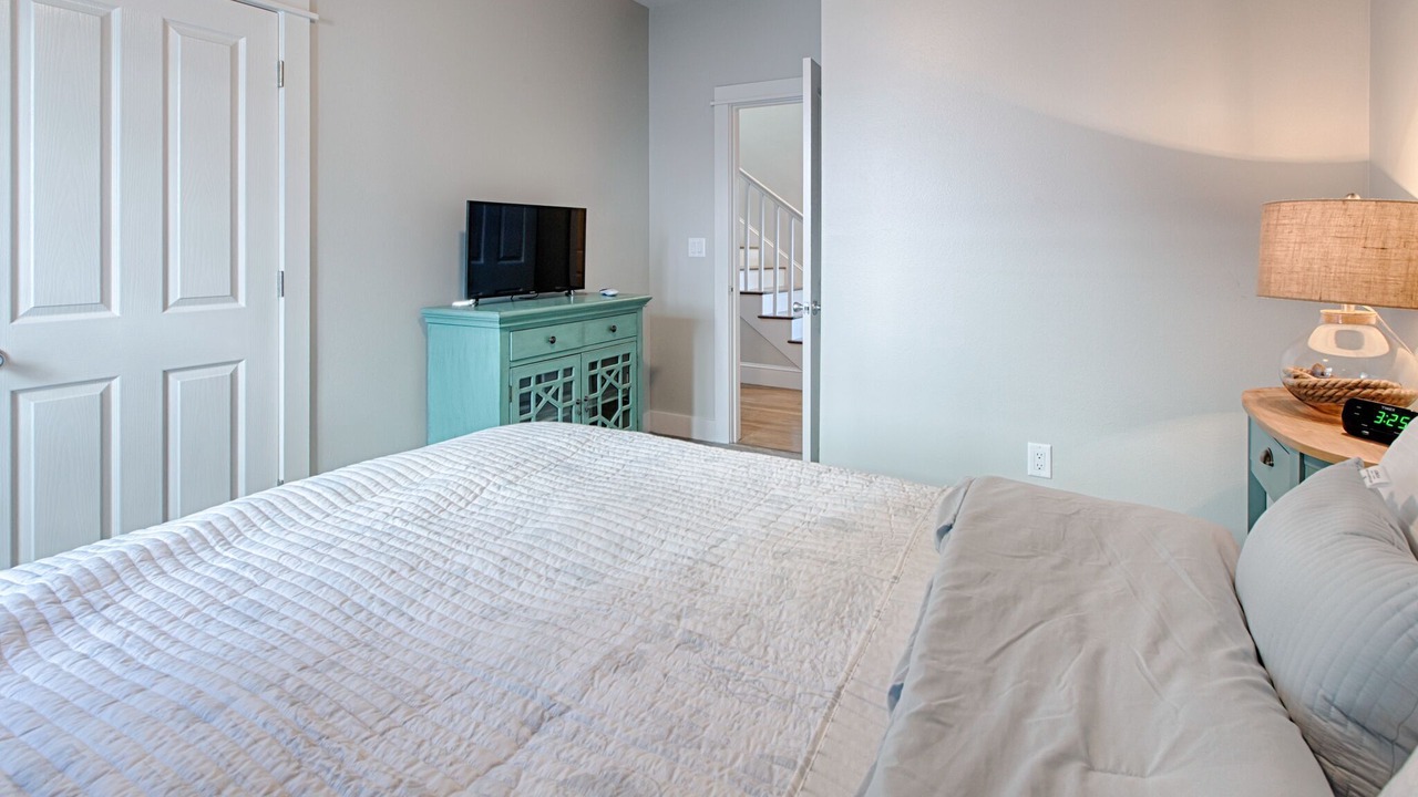 Photo of Bedroom in Dune Allen Beach