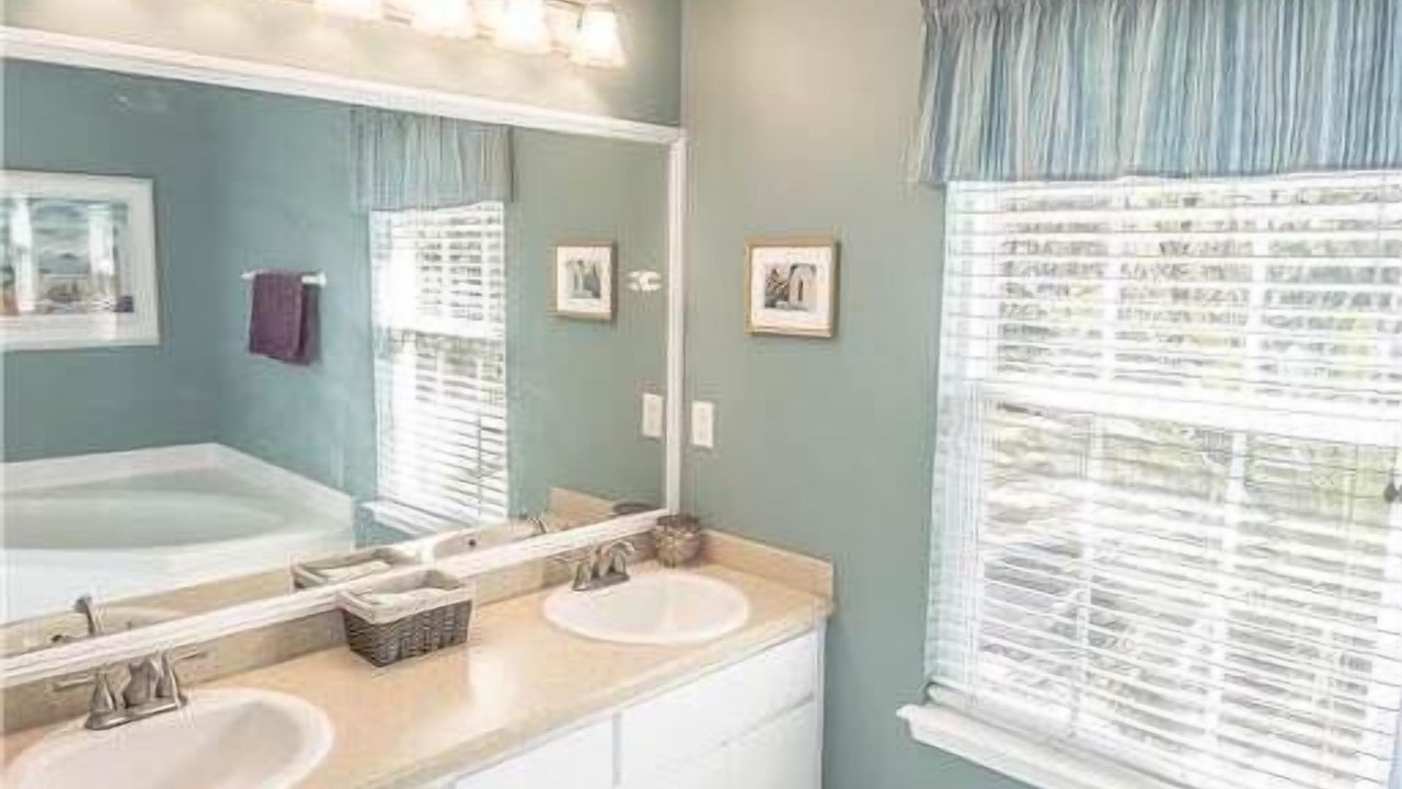 Photo of Bathroom in Dune Allen Beach