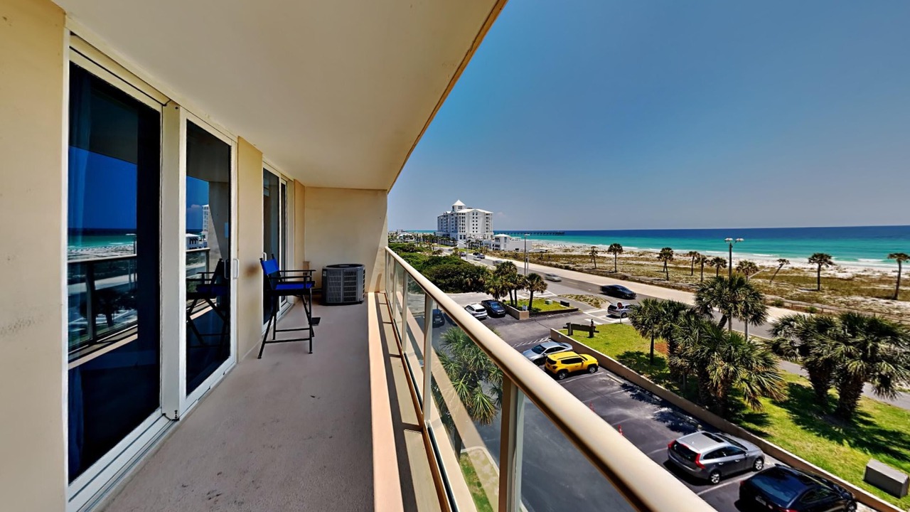 Photo of Patio Balcony in Villa Sabine