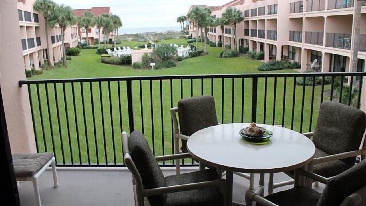 Photo of Patio Balcony in Butler Beach