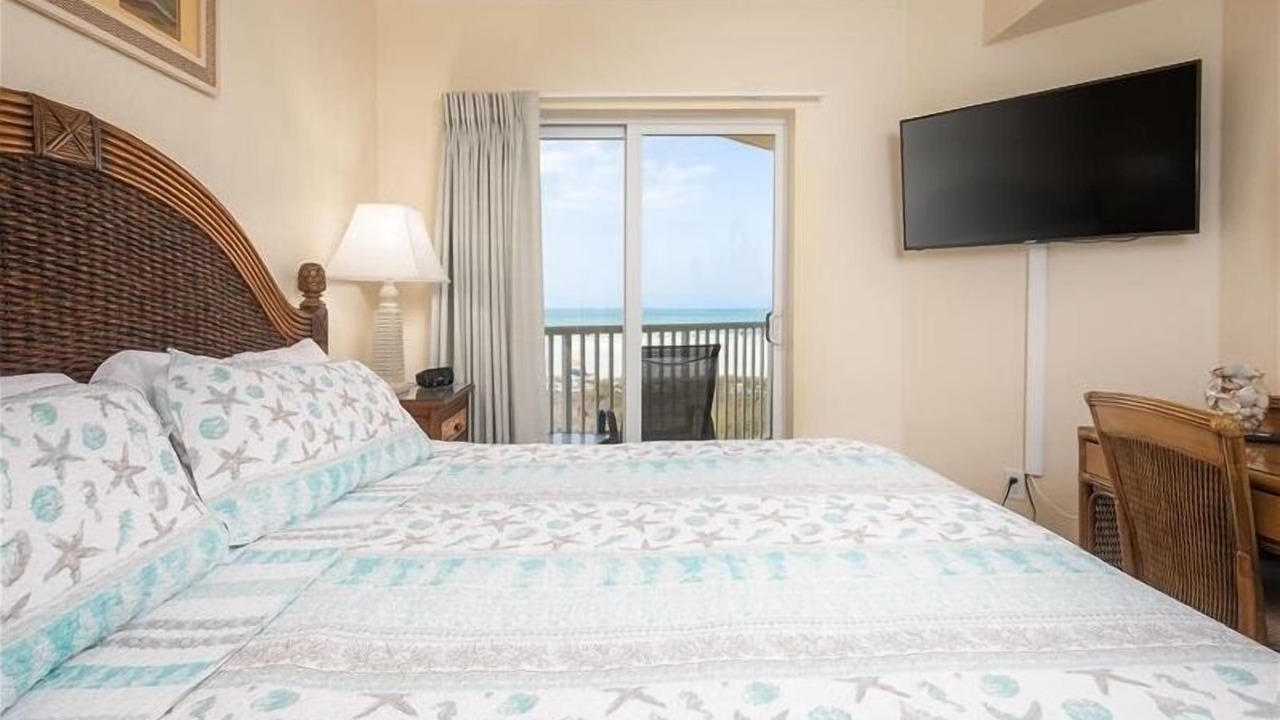 Photo of Patio Balcony in Treasure Island