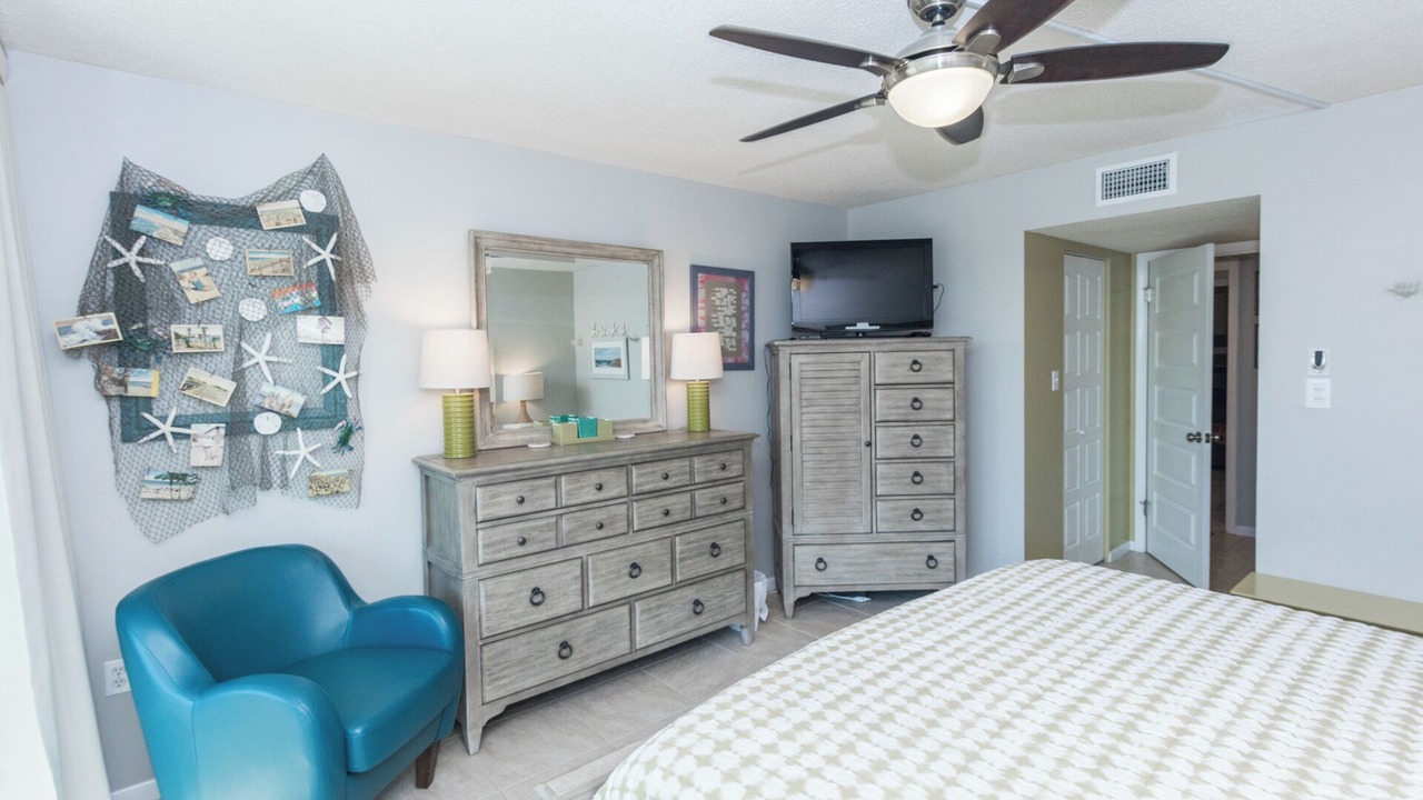 Photo of Bedroom in Gulf Lagoon Beach