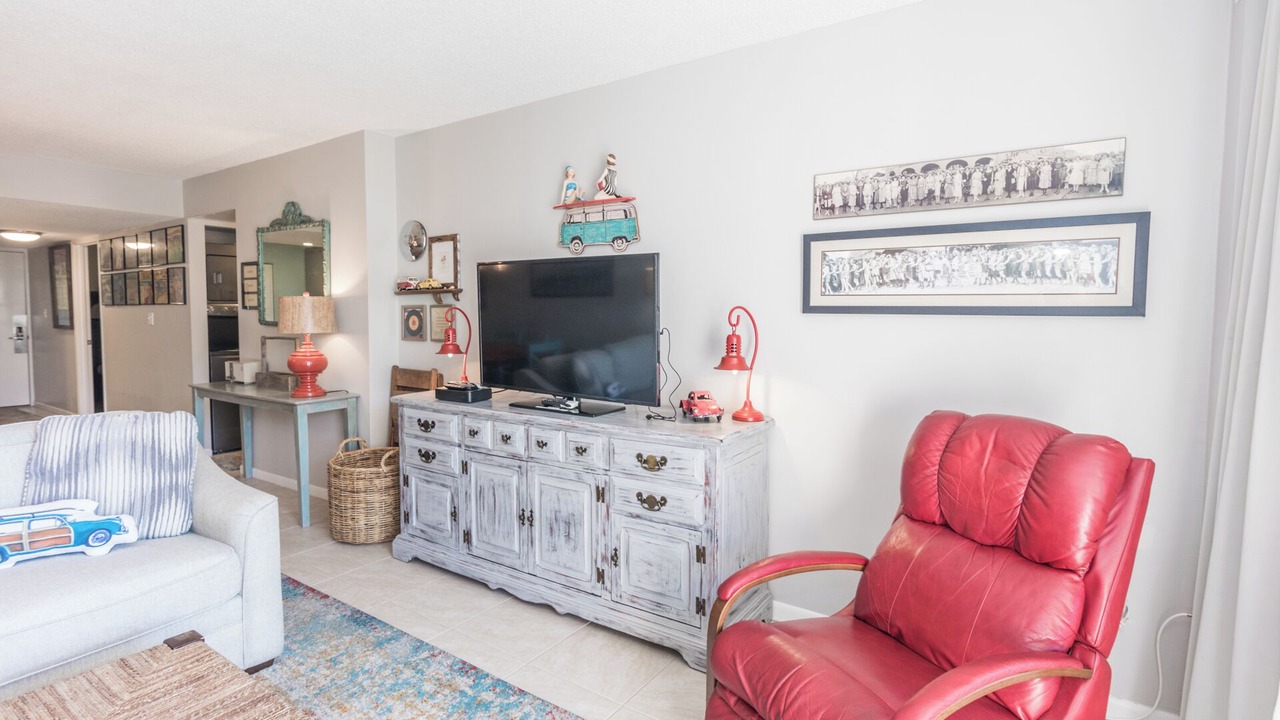 Photo of Livingroom in Gulf Lagoon Beach