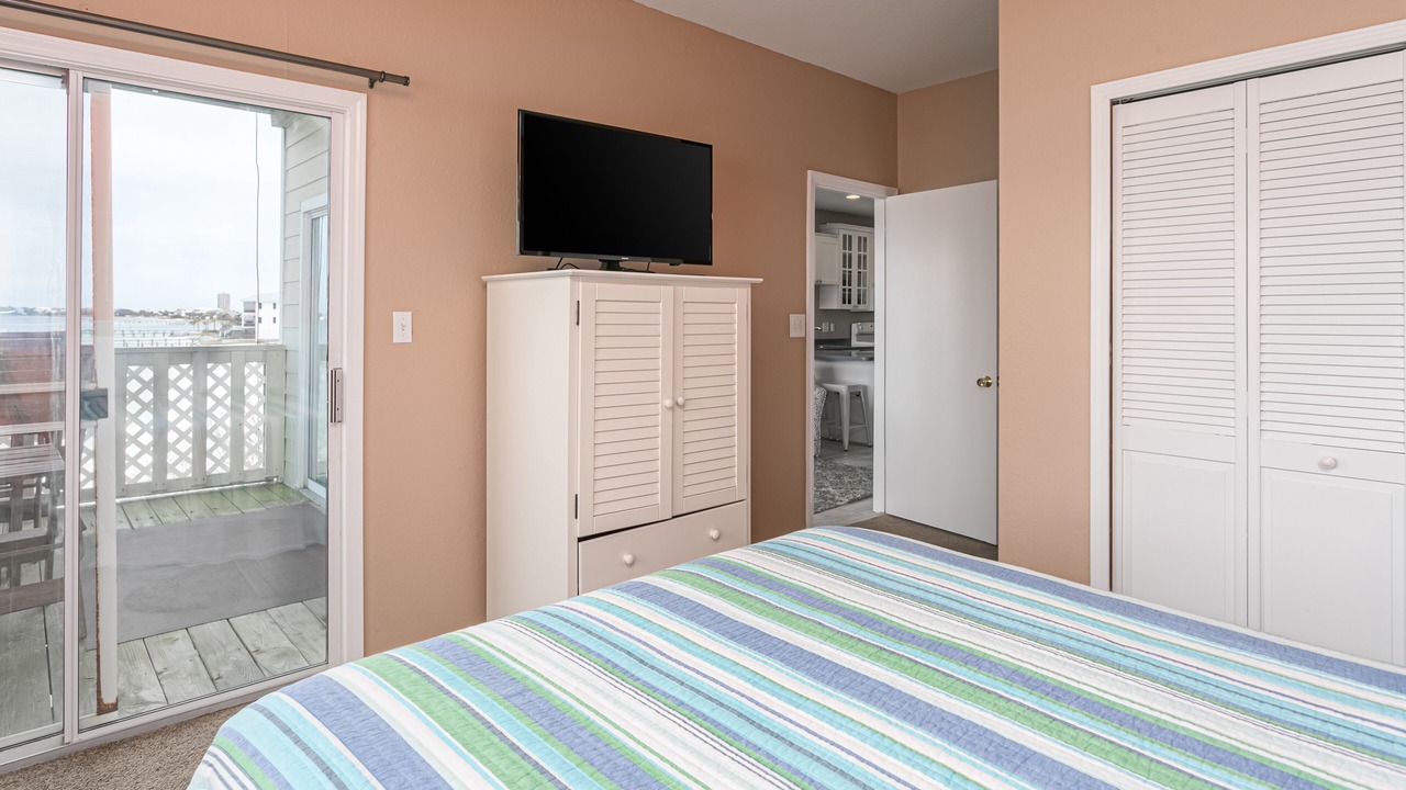 Photo of Bedroom in Pensacola Beach
