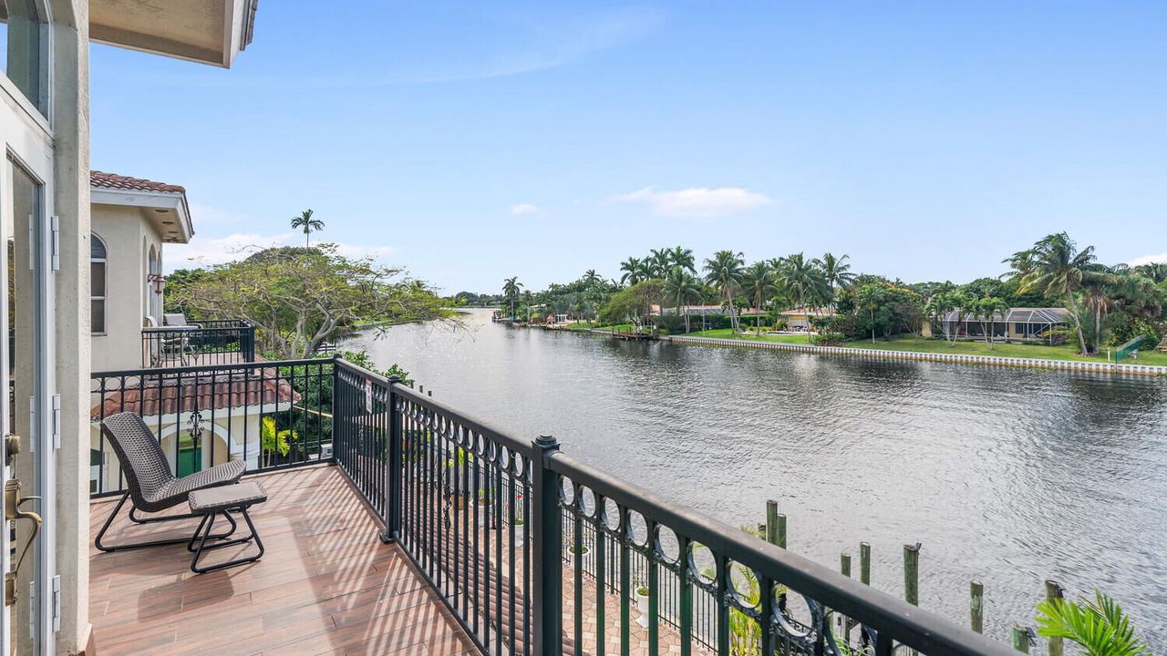 Photo of Patio Balcony in Lake Clarke Shores
