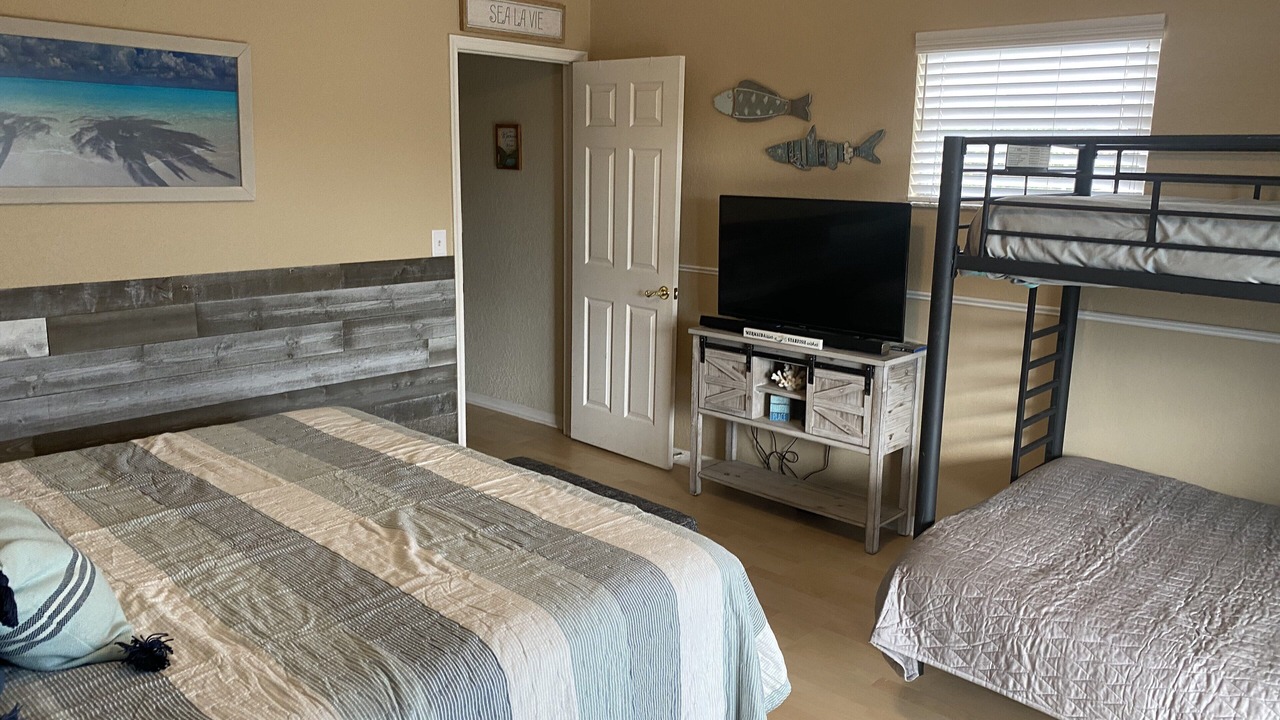 Photo of Bedroom in Weeki Wachee Gardens