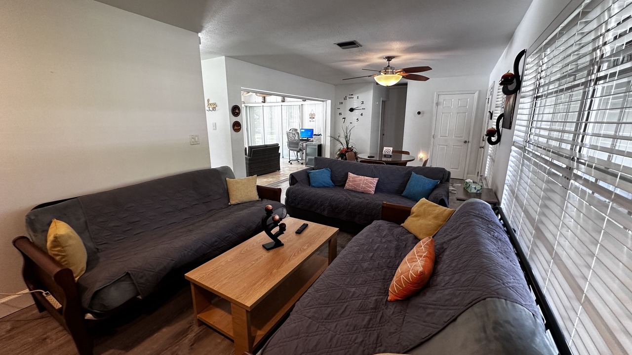 Photo of Livingroom in LaBelle