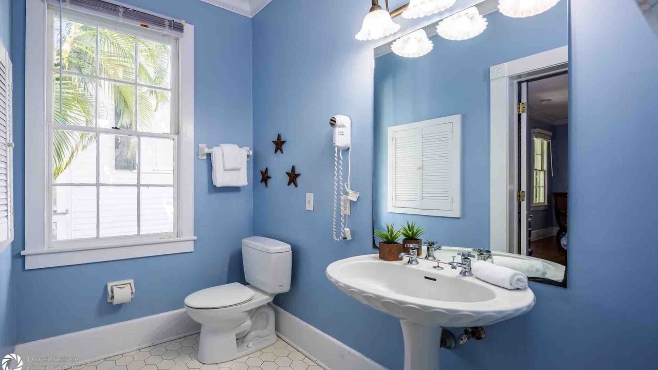 Photo of Bathroom in Historic Seaport