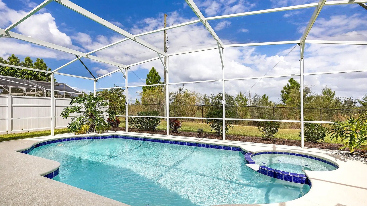 Photo of Outdoor in Lake Davenport Estates