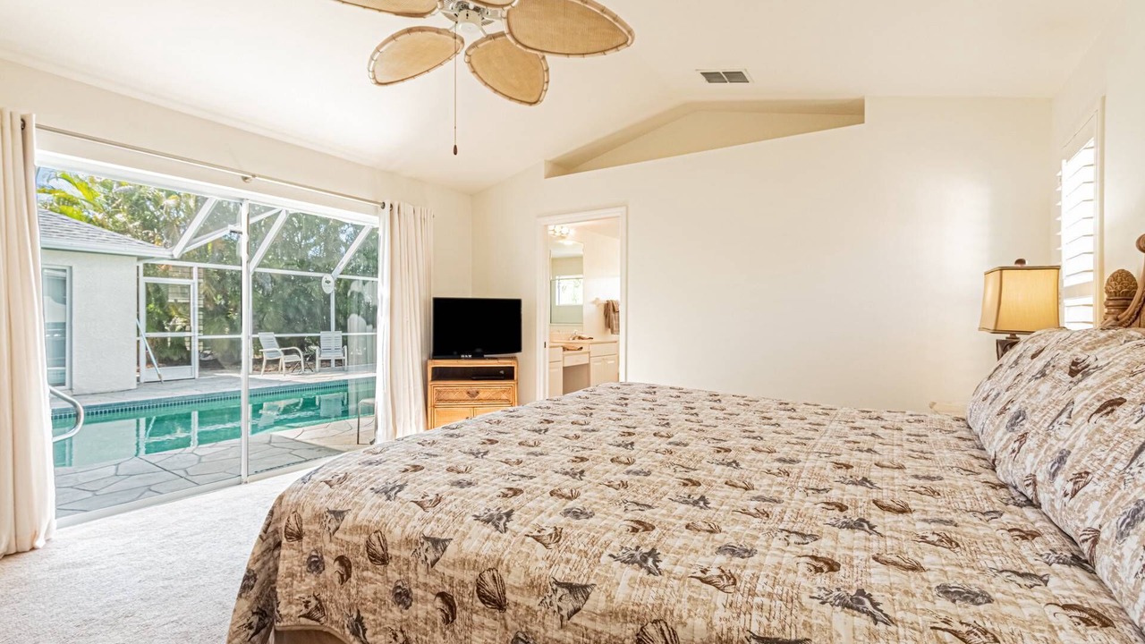 Photo of Bedroom in Central Naples