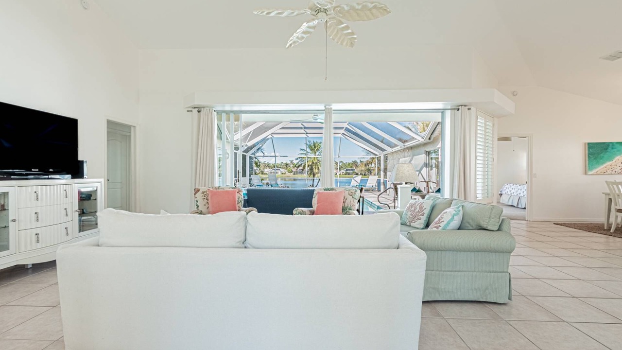 Photo of Livingroom in Central Naples