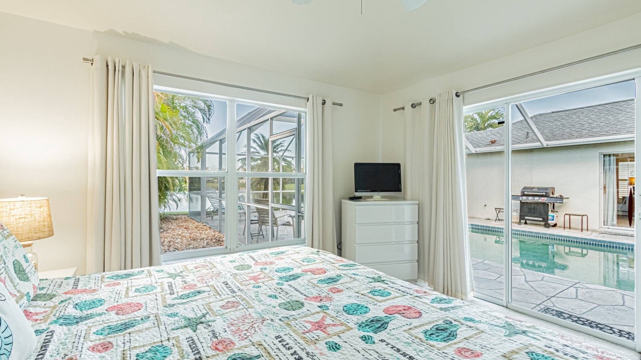 Photo of Bedroom in Central Naples