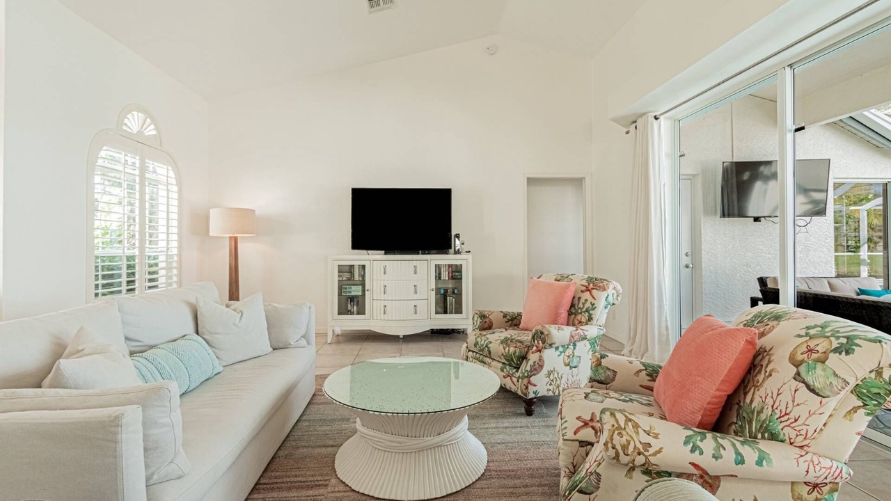 Photo of Livingroom in Central Naples