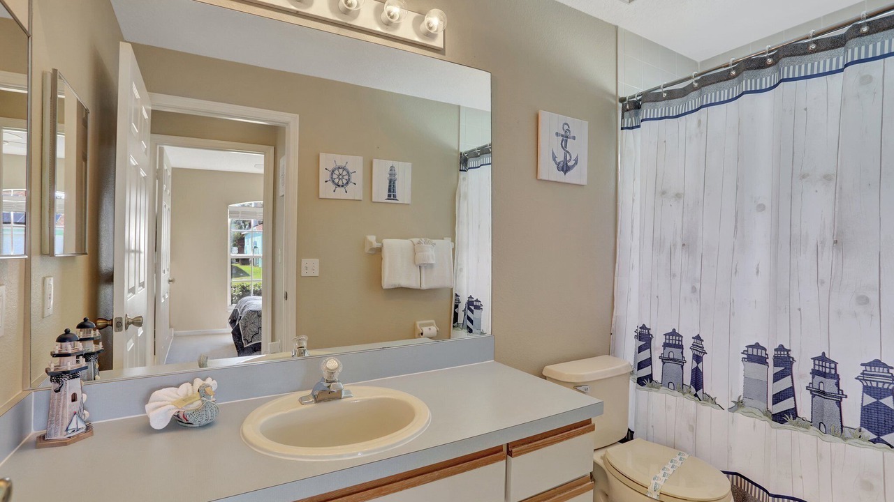 Photo of Bathroom in Bridgewater Crossing