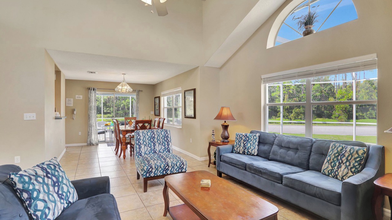 Photo of Livingroom in Bridgewater Crossing