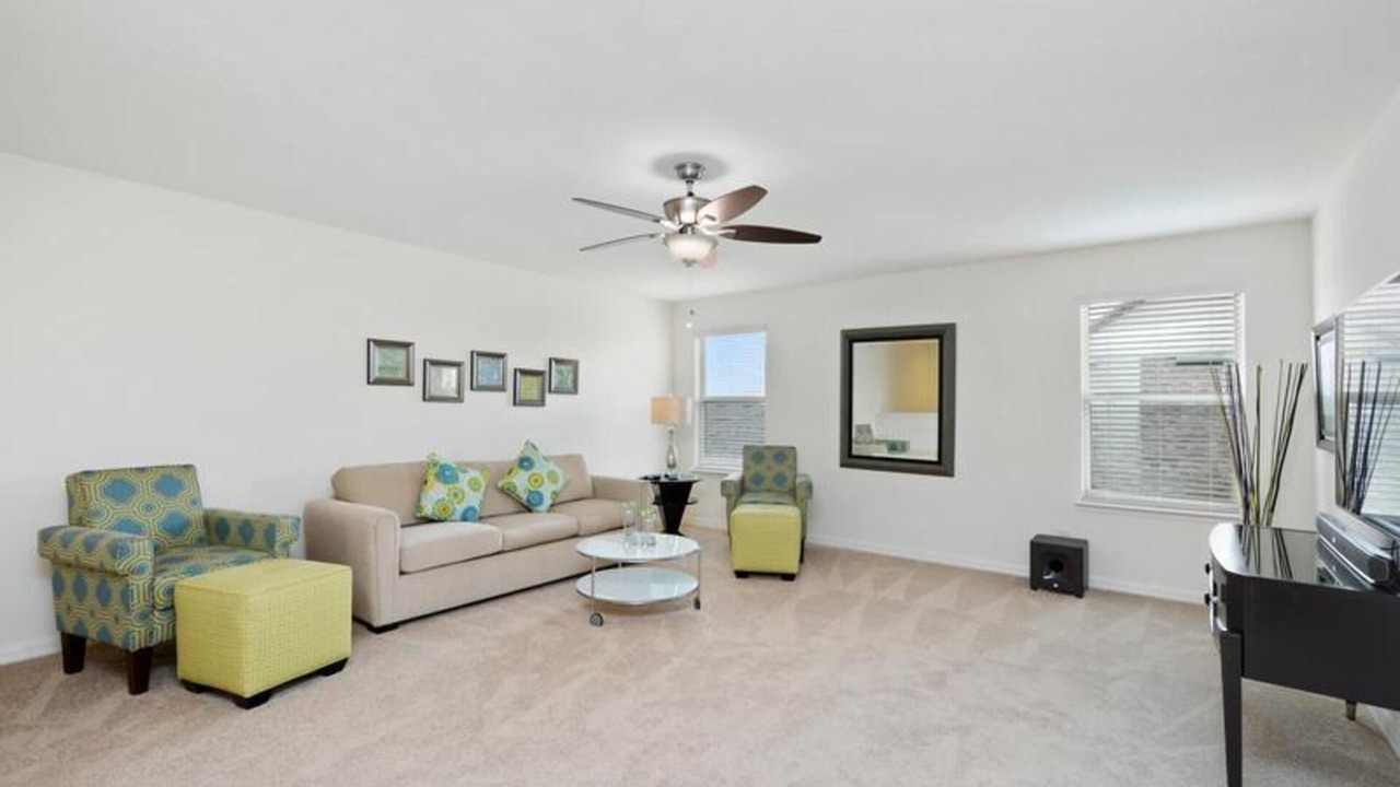 Photo of Livingroom in West Haven