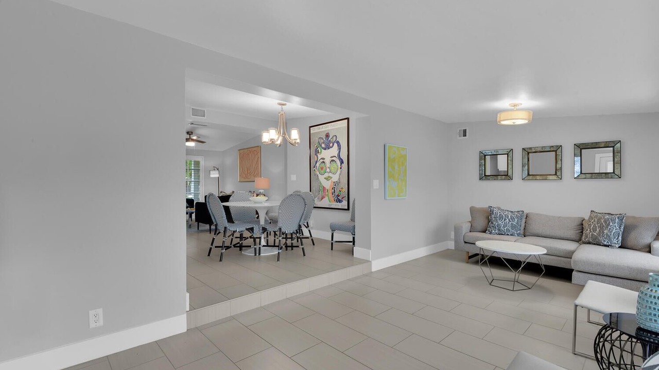 Photo of Livingroom in East Naples