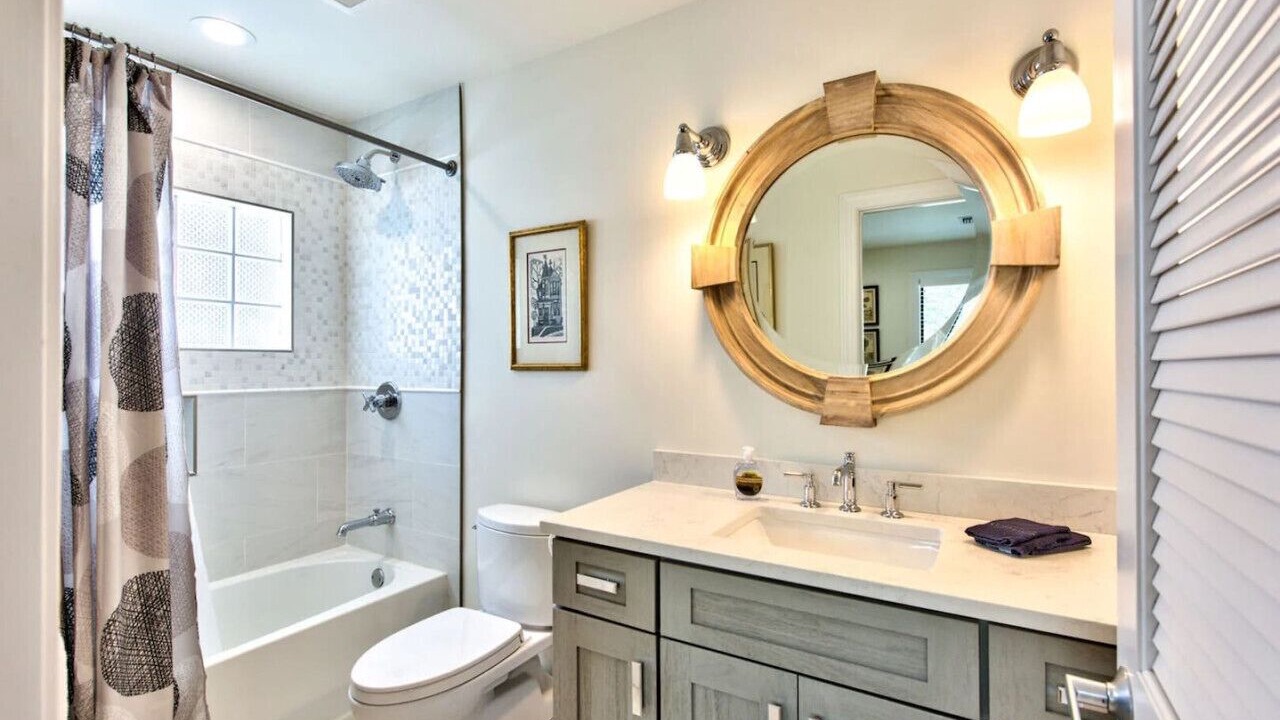Photo of Bathroom in Naples Park