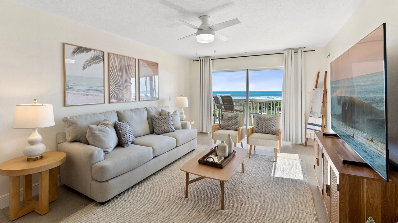 Photo of Livingroom in Cocoa Beach