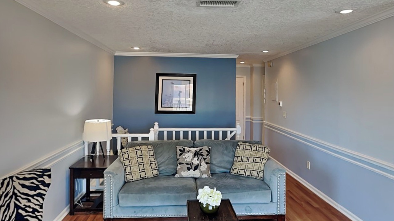 Photo of Patio Balcony in Surfcrest Village