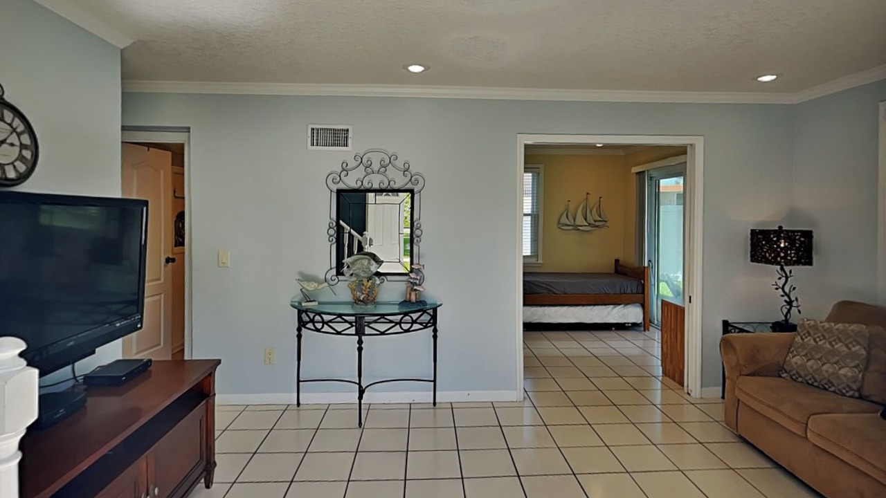 Photo of Bedroom in Surfcrest Village
