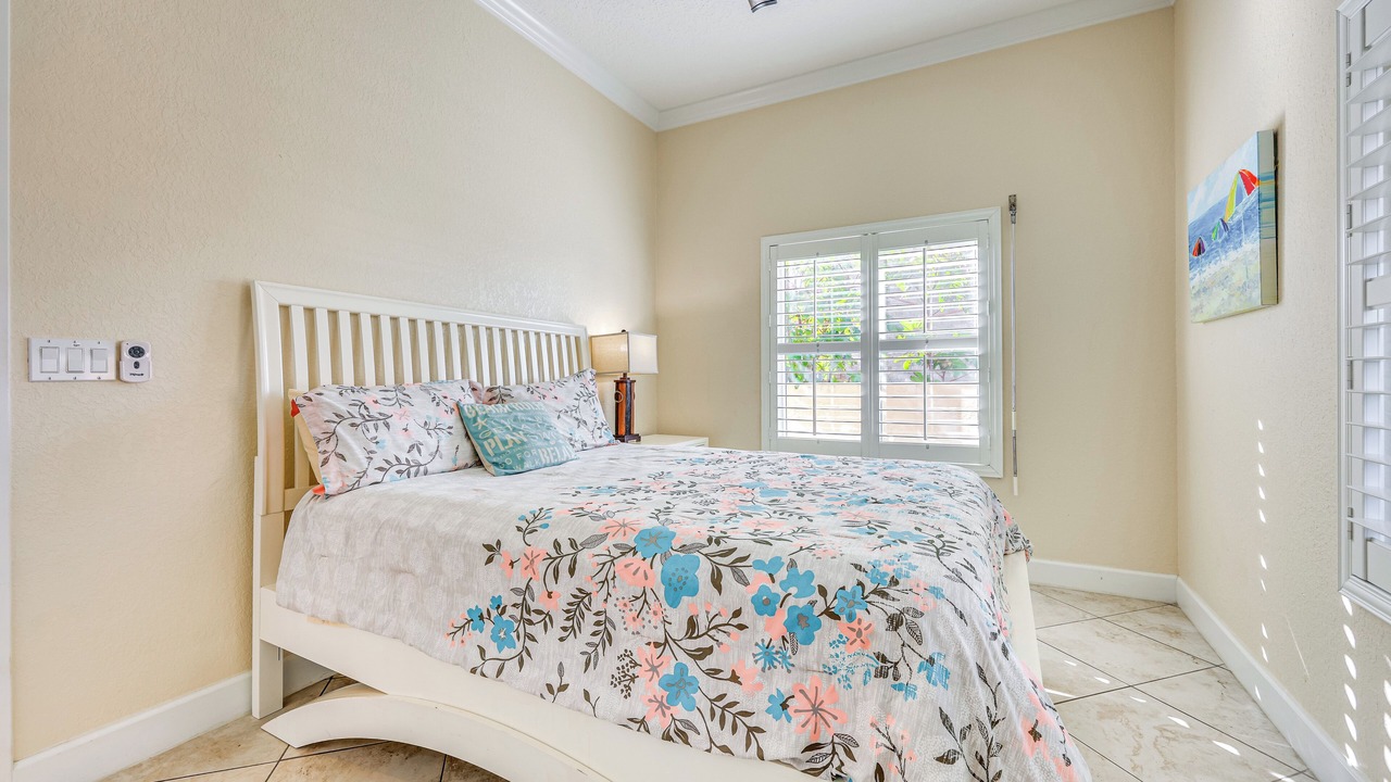 Photo of Bedroom in Beverly Beach