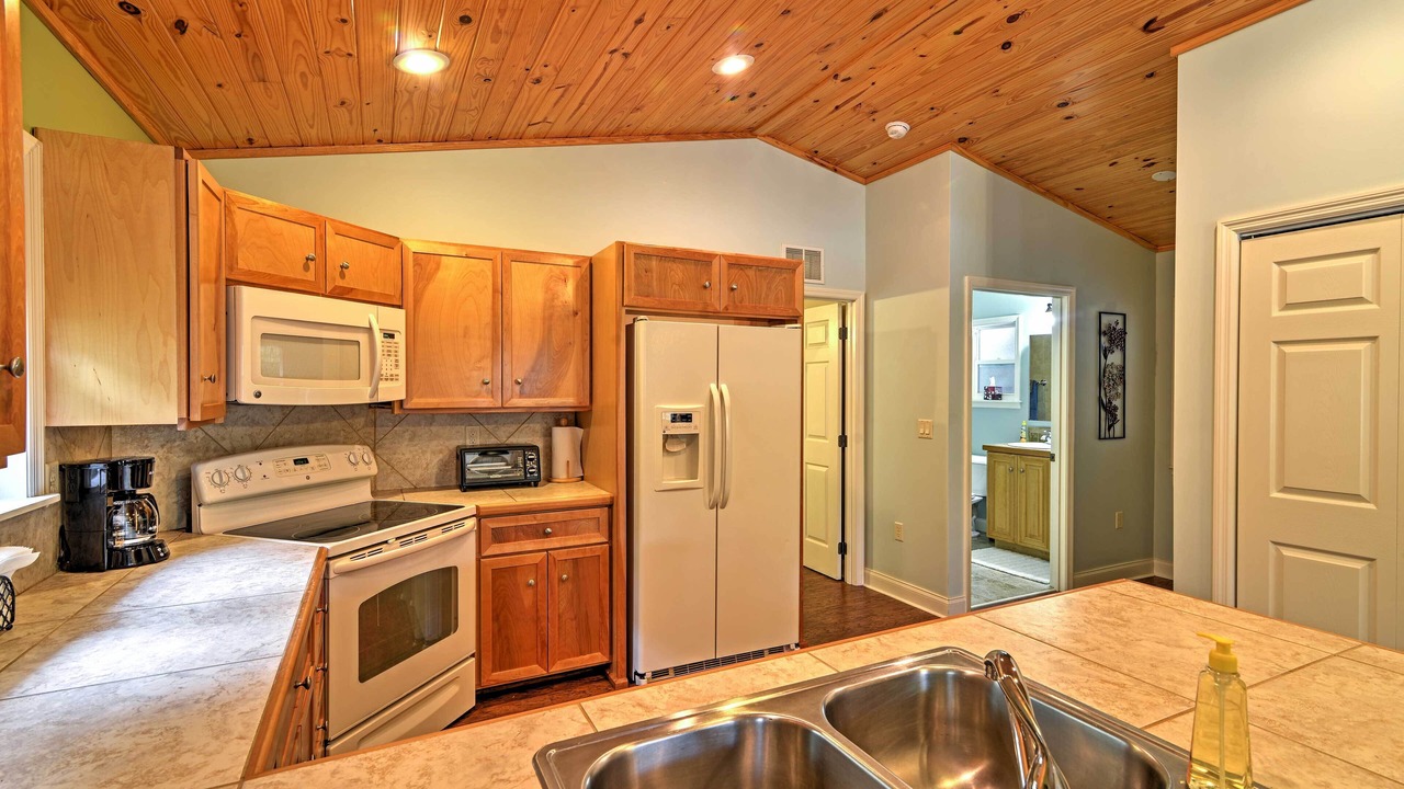Photo of Kitchen in Crystal River