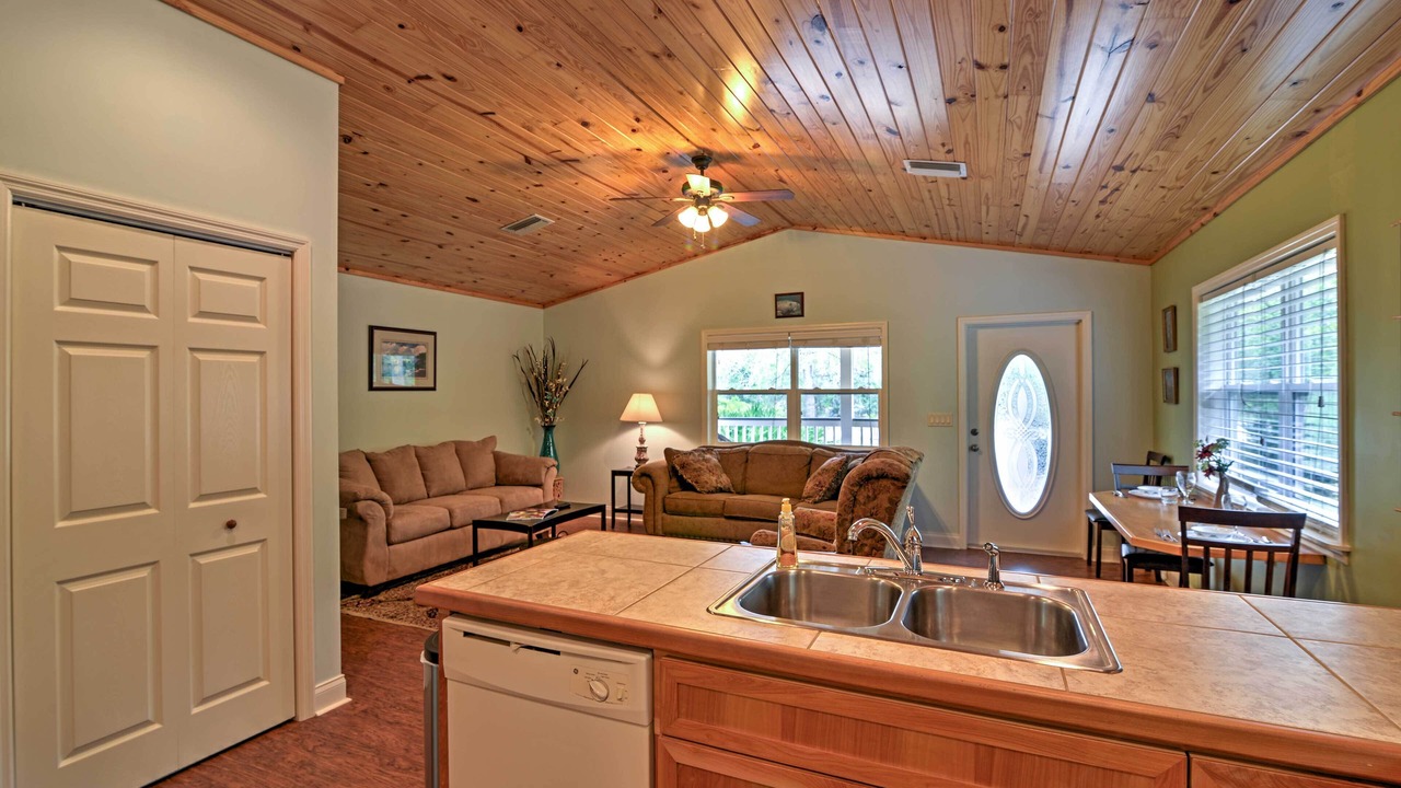 Photo of Livingroom in Crystal River