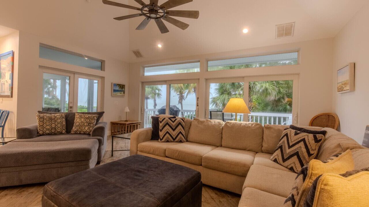 Photo of Livingroom in North Captiva